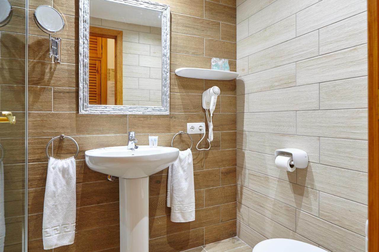 Apartamentos Ses Savines Sant Antoni de Portmany Extérieur photo